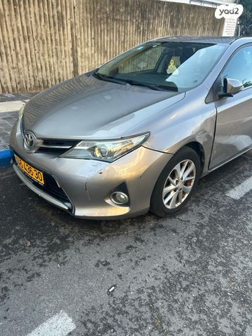 טויוטה אוריס