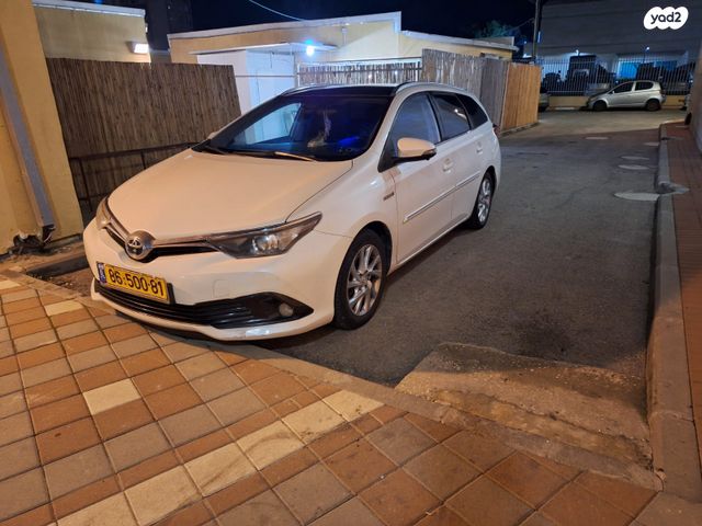 מודעת רכב טויוטה אוריס
