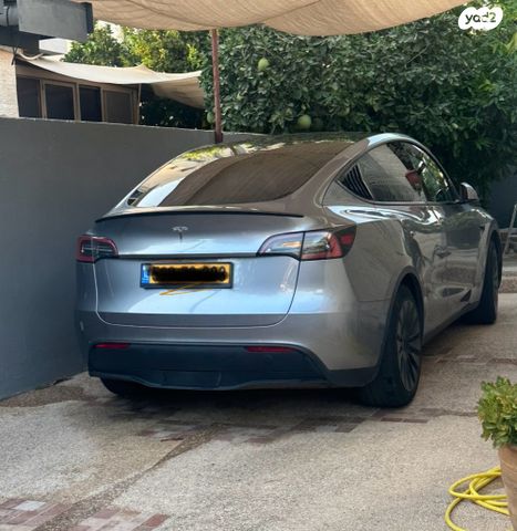 מודעת רכב טסלה מודל Y