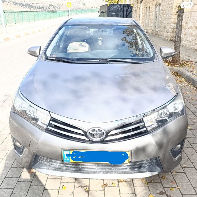 טויוטה קורולה