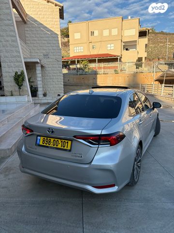 טויוטה קורולה