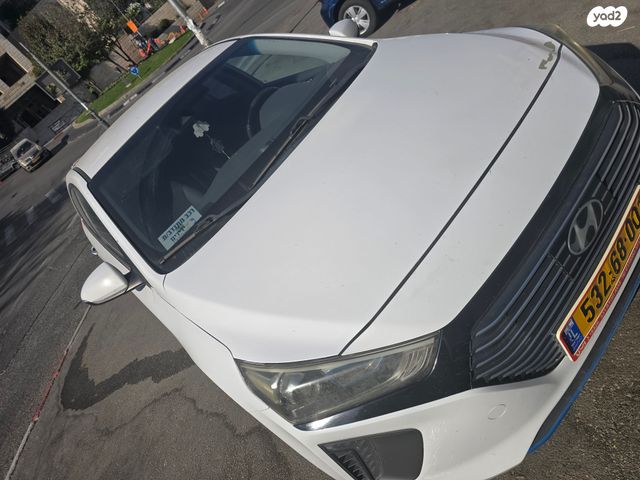 יונדאי איוניק