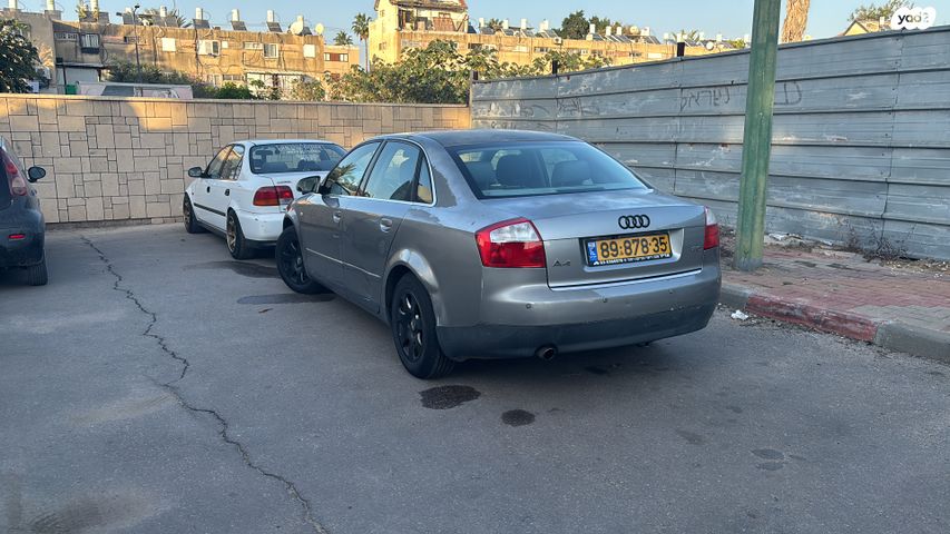 אאודי A4