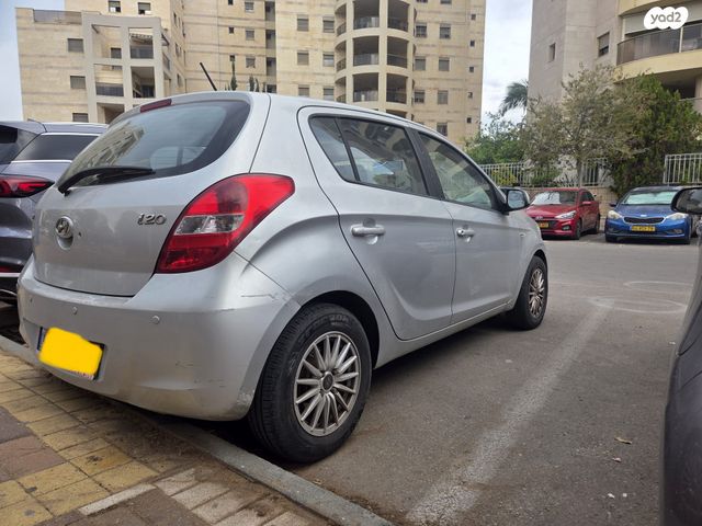 יונדאי i20