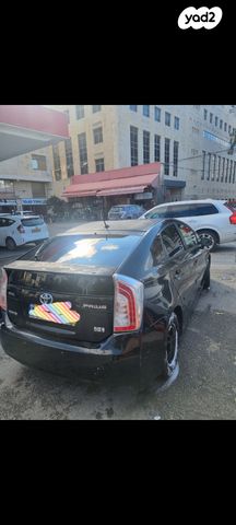 טויוטה פריוס