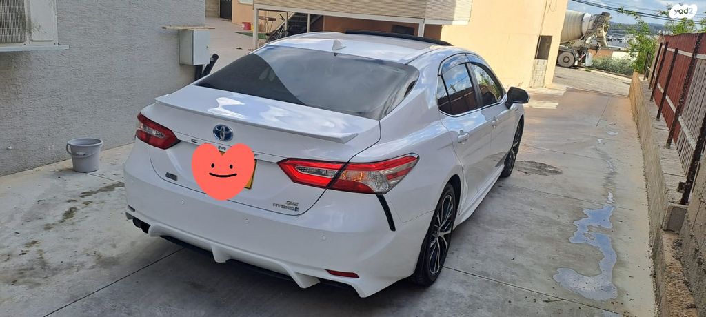 טויוטה קאמרי