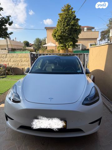 מודעת רכב טסלה מודל Y