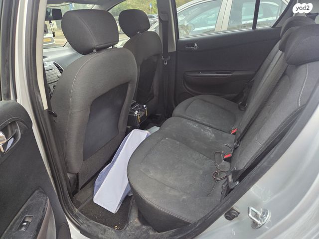 מודעת רכב יונדאי i20