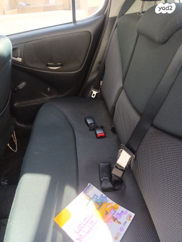 טויוטה יאריס