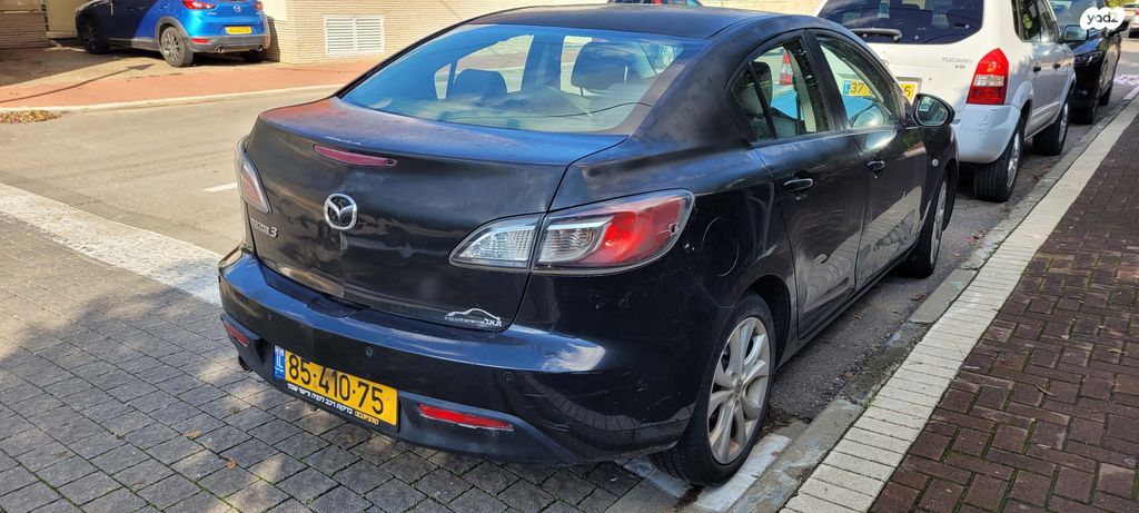 מאזדה 3