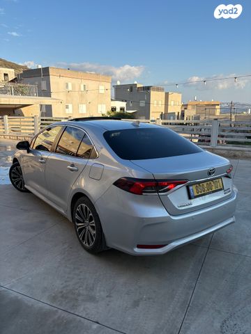 טויוטה קורולה