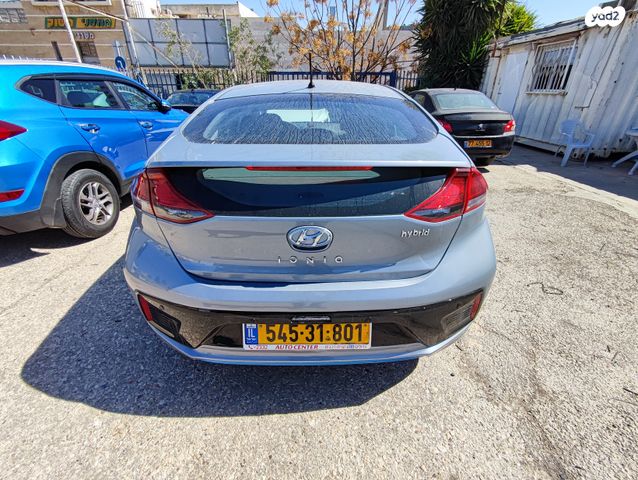 יונדאי איוניק