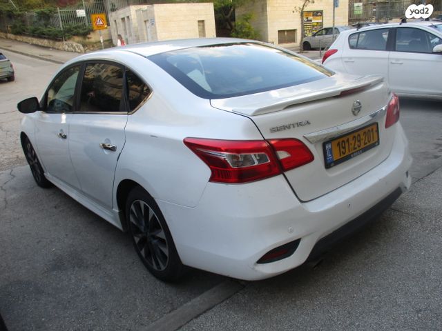 ניסאן סנטרה