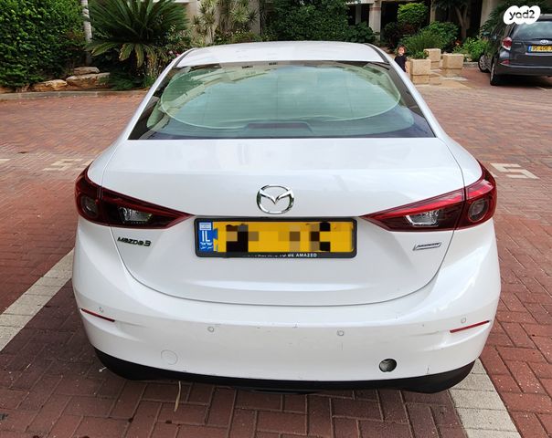 מאזדה 3