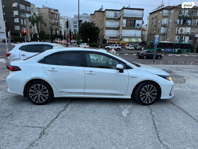 טויוטה קורולה