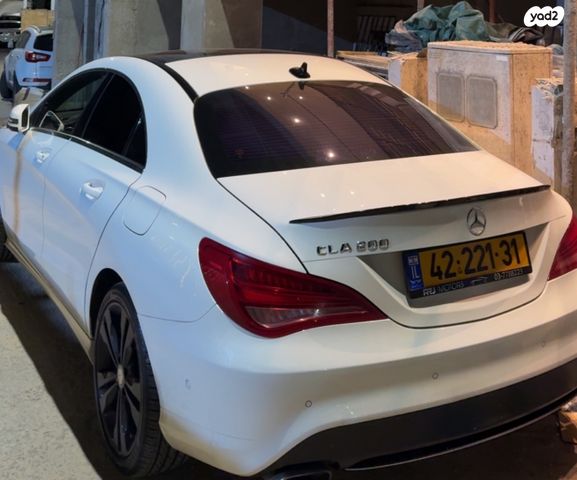 מודעת רכב מרצדס-בנץ CLA