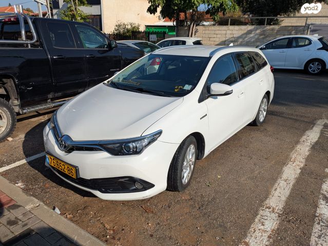 טויוטה אוריס