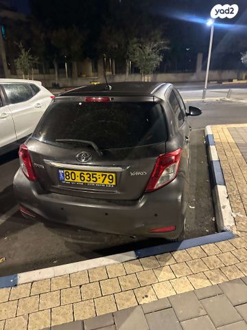 טויוטה יאריס