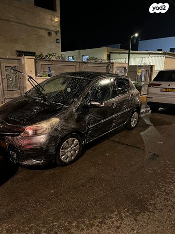 טויוטה יאריס