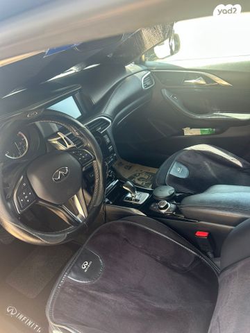 אינפיניטי Q30