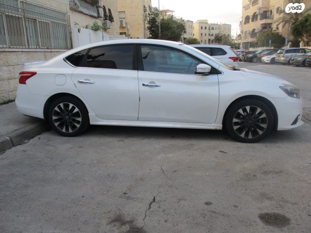 ניסאן סנטרה