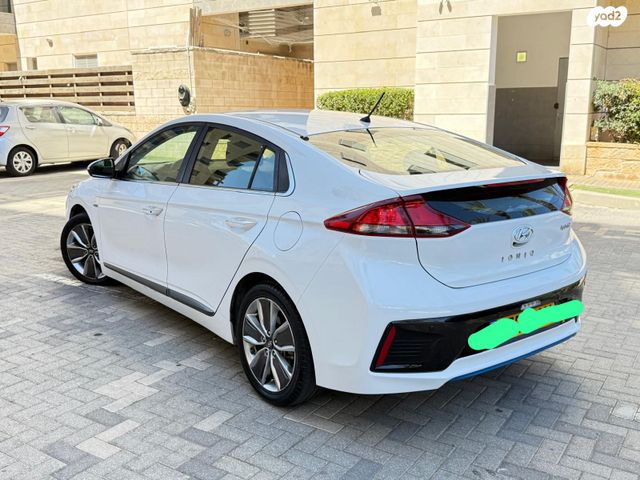 יונדאי איוניק