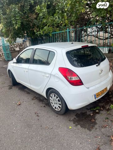 מודעת רכב יונדאי i20