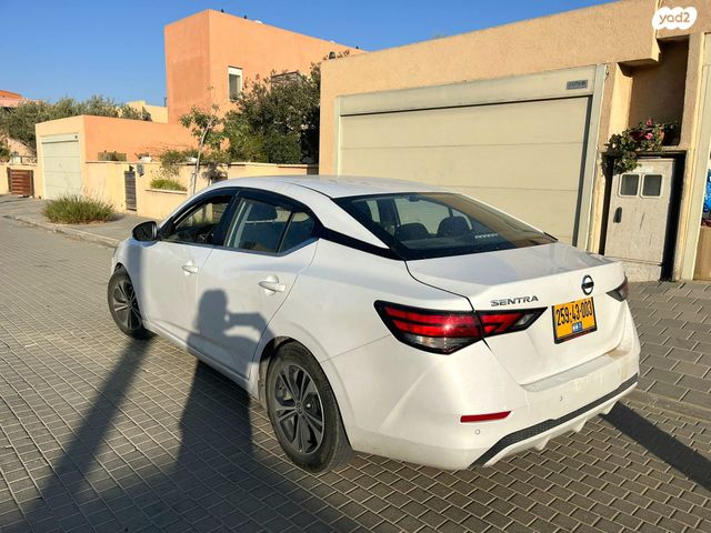 ניסאן סנטרה