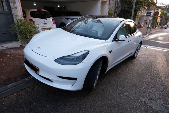 מודעת רכב טסלה מודל 3
