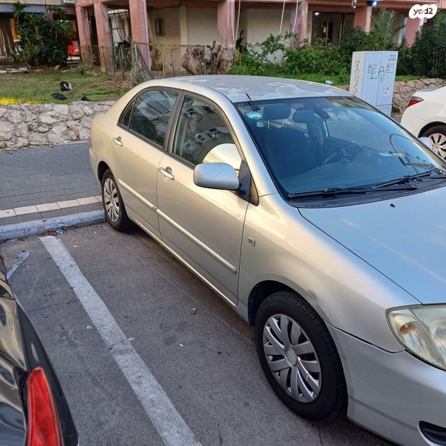 טויוטה קורולה