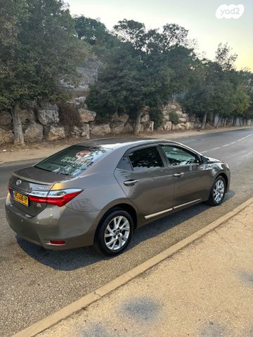 טויוטה קורולה