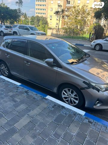 טויוטה אוריס