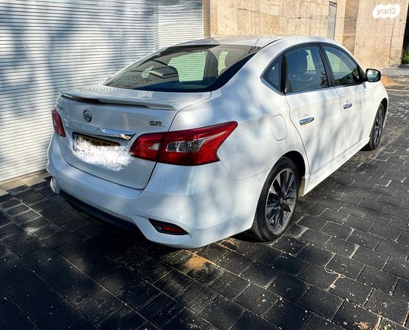 ניסאן סנטרה