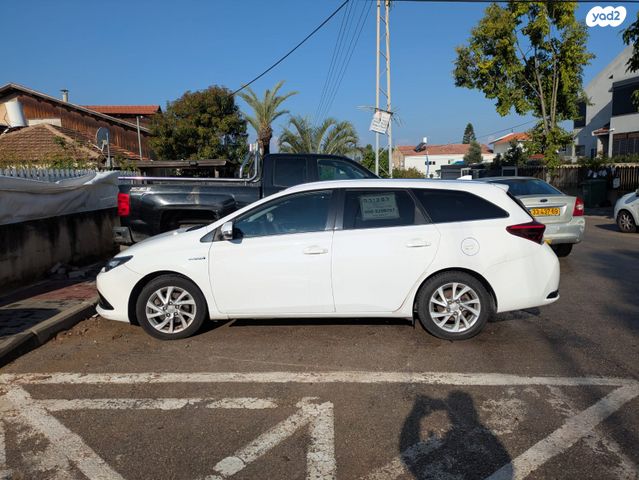 טויוטה אוריס