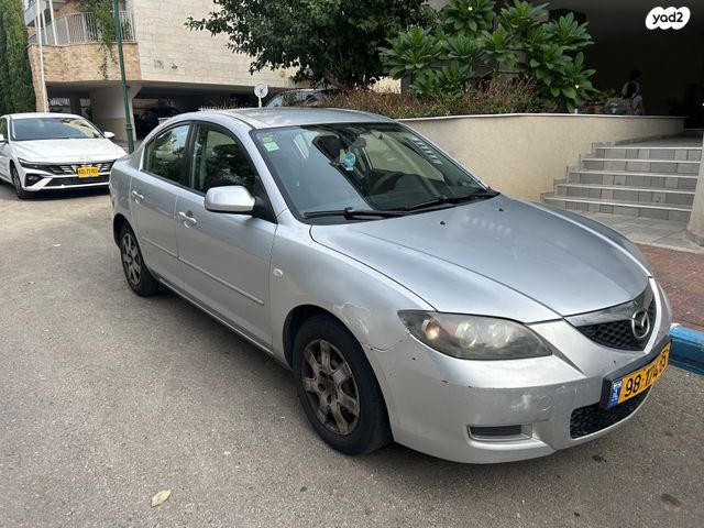 מאזדה 3