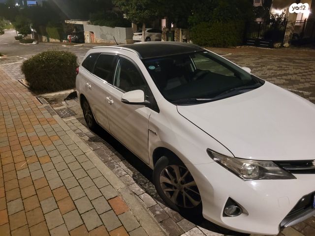 מודעת רכב טויוטה אוריס