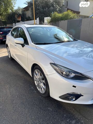 מודעת רכב מאזדה 3