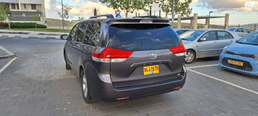 טויוטה סיינה