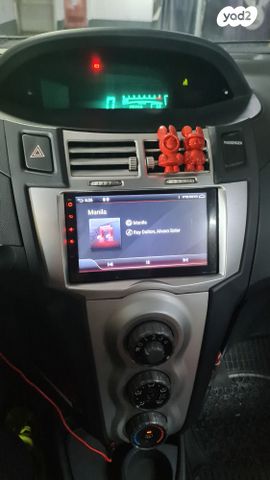 טויוטה יאריס