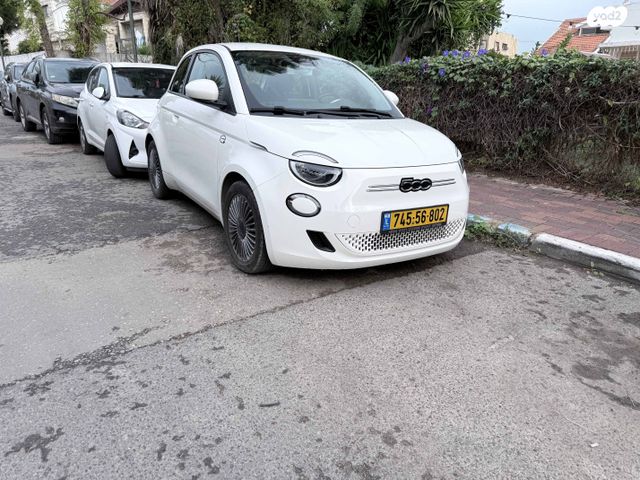 מודעת רכב פיאט 500E