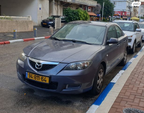 מודעת רכב מאזדה 3