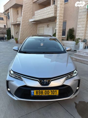 טויוטה קורולה