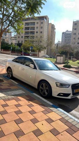 אאודי A4