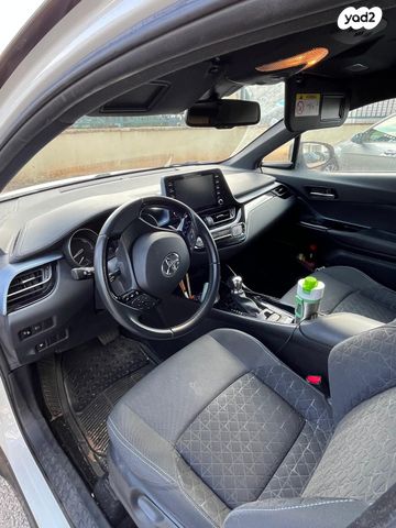 טויוטה C-HR