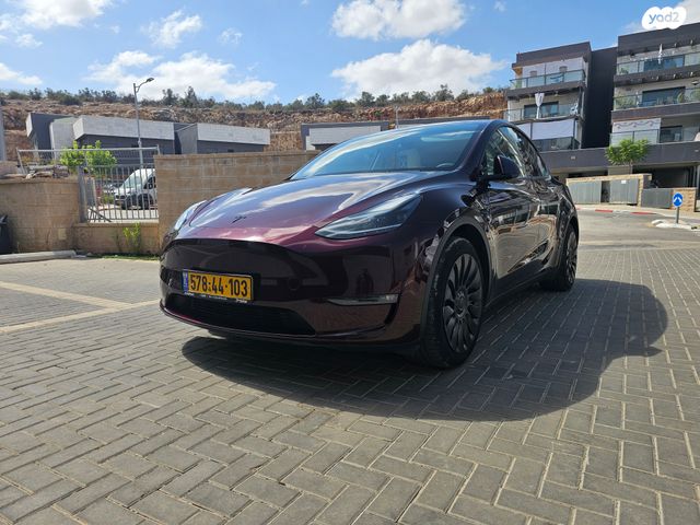 מודעת רכב טסלה מודל Y