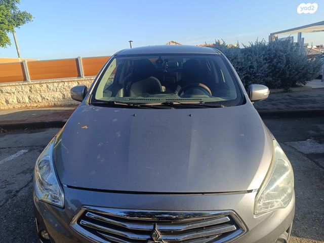 מודעת רכב מיצובישי אטראז'