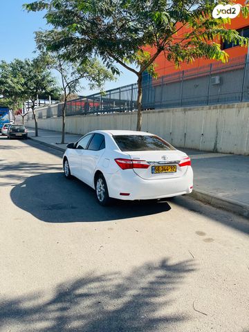 טויוטה קורולה