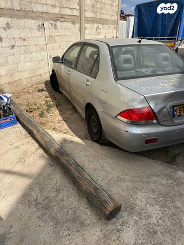 מודעת רכב מיצובישי לנסר