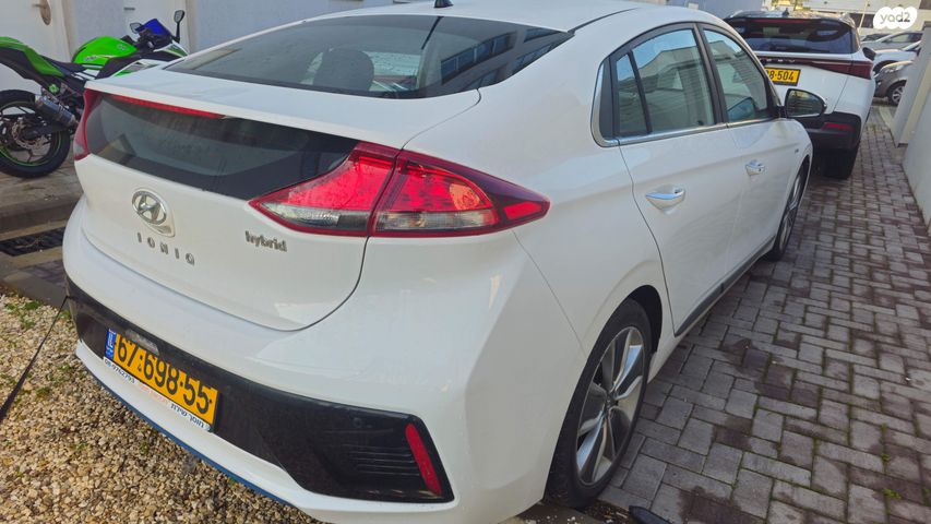 יונדאי איוניק