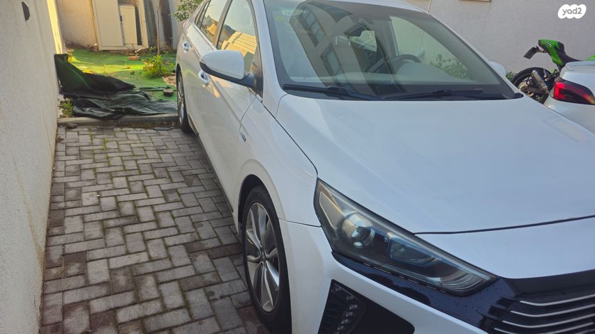 יונדאי איוניק